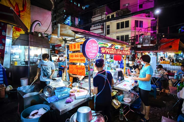 The Late-Night Pull of Victory Monument’s Boat Noodle Alley